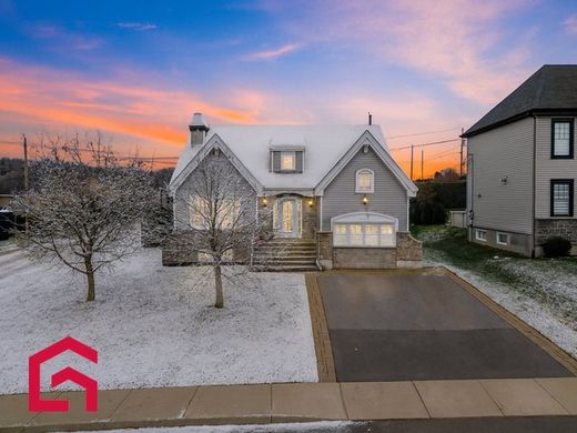 ‏בתי כפר ב  Prévost, Laurentides