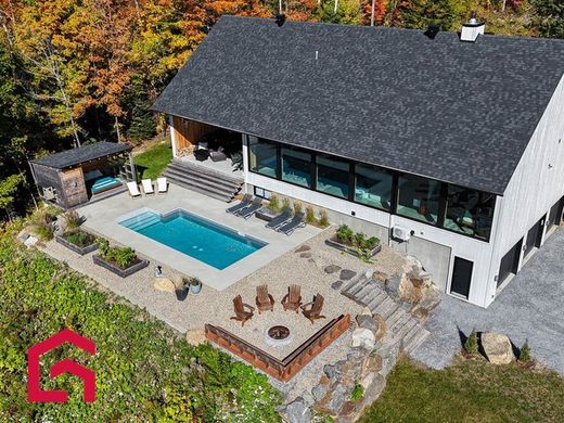 Landsitz in Morin-Heights, Laurentides