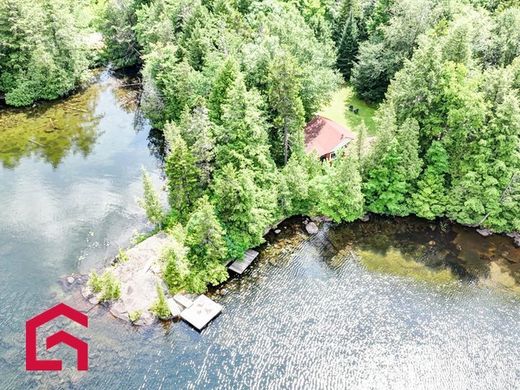 Country House in Wentworth-Nord, Laurentides