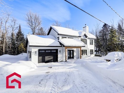 Country House in Mille-Isles, Laurentides