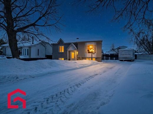 Country House in Sainte-Catherine, Montérégie