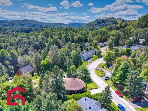 Country House in Sainte-Adèle, Laurentides
