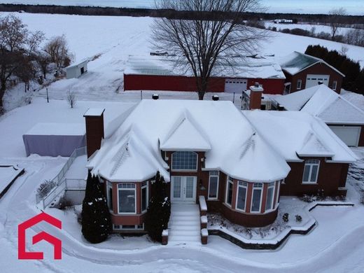 郊区住宅  Lanoraie, Lanaudière