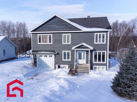 컨트리하우스 / Bromont, Montérégie