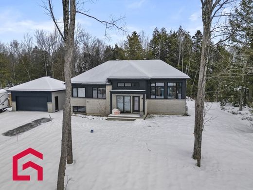 郊区住宅  Saint-Hippolyte, Laurentides