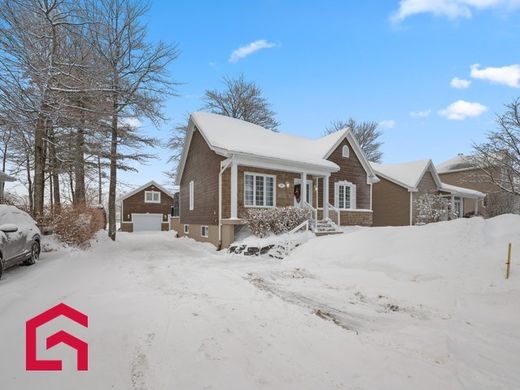 منزل ريفي ﻓﻲ Boischatel, Capitale-Nationale