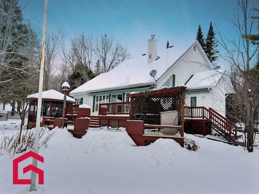 ‏בתי כפר ב  La Minerve, Laurentides