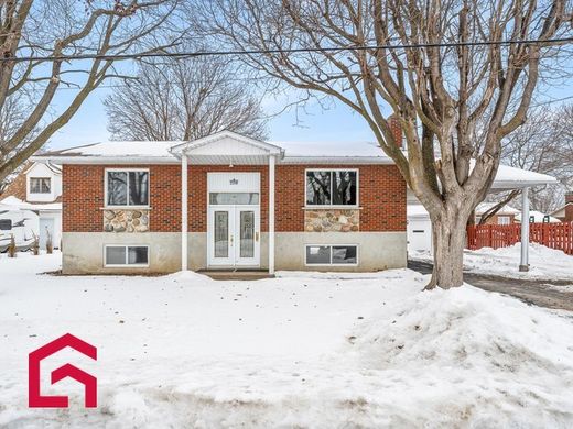 Landsitz in Longueuil, Montérégie