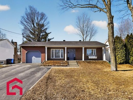 Propriété de campagne à Deux-Montagnes, Laurentides