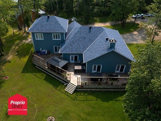 Εξοχική κατοικία σε Beaux-Rivages--Lac-des-Écorces--Val-Barrette, Laurentides