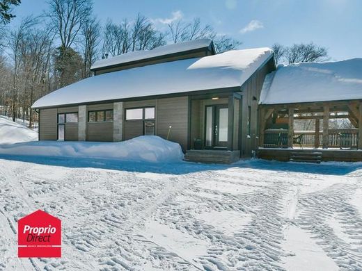 Country House in Val-David, Laurentides