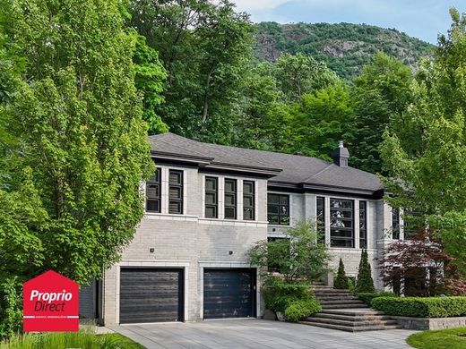 Country House in Mont-Saint-Hilaire, Montérégie