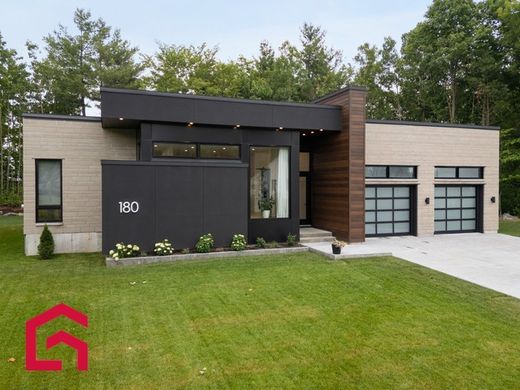 Köy evi Rivière-Beaudette, Montérégie