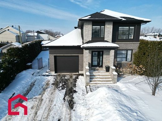 Country House in Lavaltrie, Lanaudière