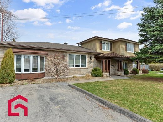 郊区住宅  Salaberry-de-Valleyfield, Montérégie