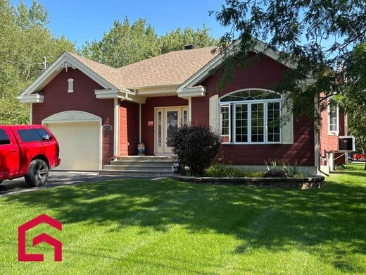 Country House in Saint-Zotique, Montérégie