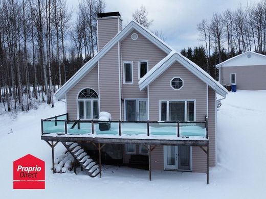 Country House in Saint-Mathieu-d'Harricana, Abitibi-Témiscamingue