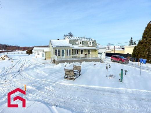 La Visitation-de-l'Île-Dupas, Lanaudièreのカントリーハウス