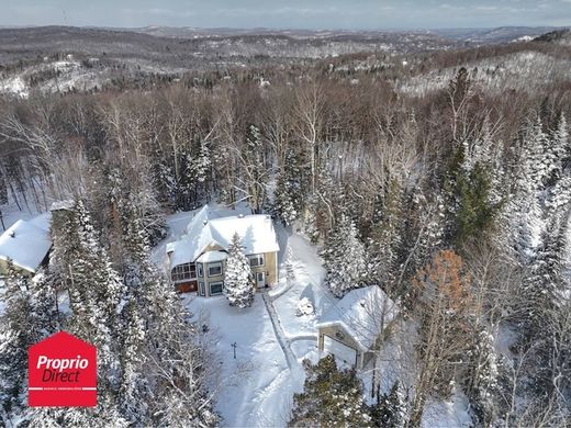 Saint-Sauveur, Laurentidesのカントリーハウス