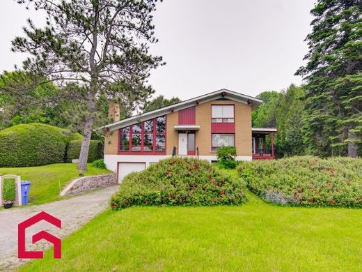 ‏בתי כפר ב  Prévost, Laurentides