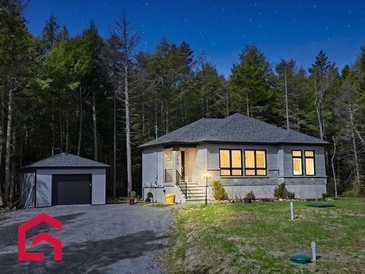 Загородный Дом, Saint-Colomban, Laurentides