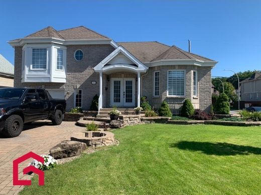 Country House in Fabreville, City of Montréal