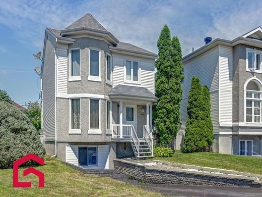 Casa de campo en Laval, Laval Region