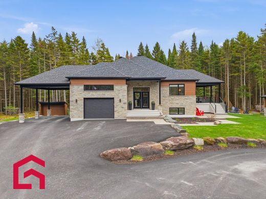 Country House in Saint-Denis-de-Brompton, Estrie