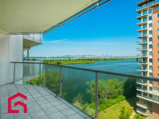 Daire Brossard, Montérégie