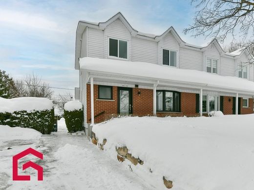 Country House in Chomedey, City of Montréal