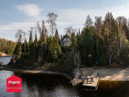 Casale a Mont-Laurier, Laurentides