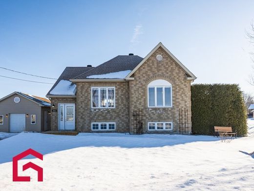 Country House in Sainte-Brigide-d'Iberville, Montérégie