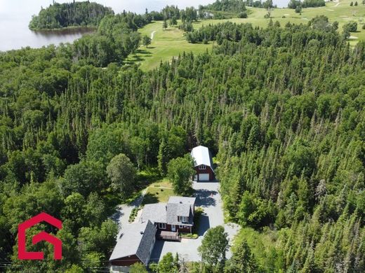 Country House in Val-d'Or, Abitibi-Témiscamingue