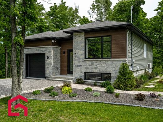 Gospodarstwo w Saint-Hippolyte, Laurentides