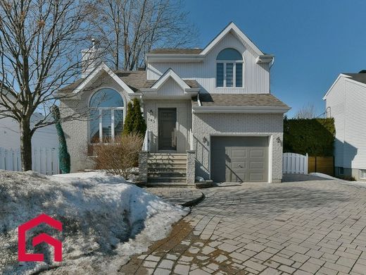 Country House in Sainte-Rose, Laval Region