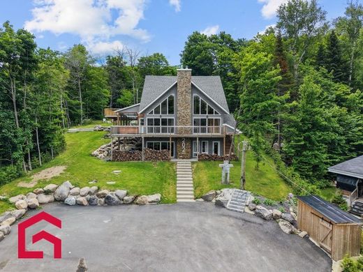 Köy evi Saint-Adolphe-d'Howard, Laurentides