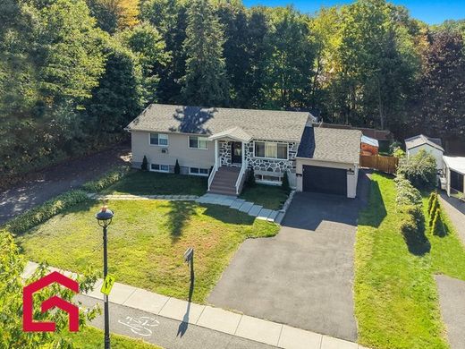 Country House in Mont-Saint-Hilaire, Montérégie