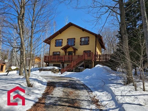 Country House in Sainte-Agathe-des-Monts, Laurentides