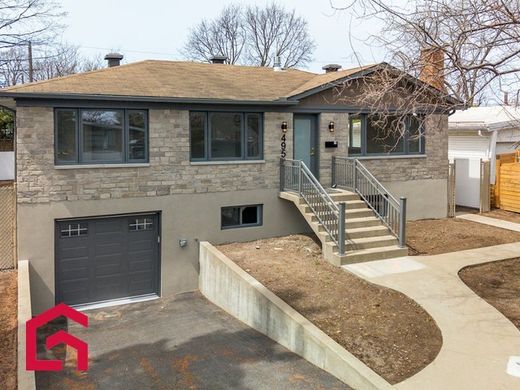 Köy evi Longueuil, Montérégie