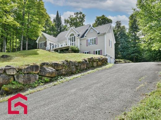 郊区住宅  Saint-Sauveur, Laurentides