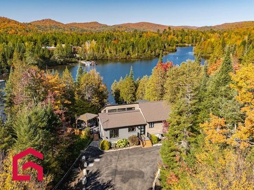 Casa de campo en Saint-Adolphe-d'Howard, Laurentides