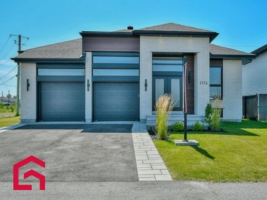 Εξοχική κατοικία σε Sainte-Marthe-sur-le-Lac, Laurentides