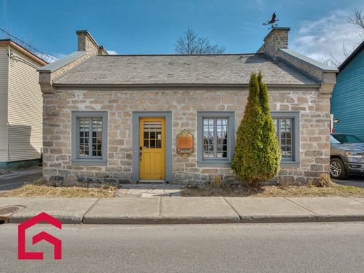 Country House in Saint-Eustache, Laurentides