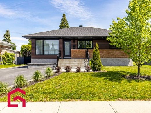 Country House in Boucherville, Montérégie