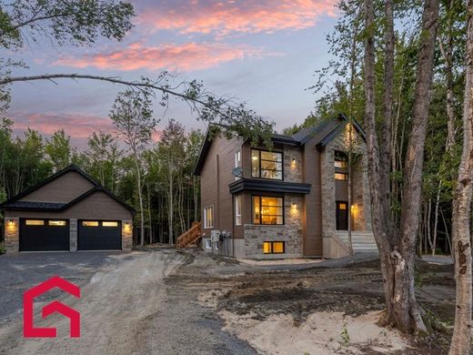 컨트리하우스 / Saint-Colomban, Laurentides