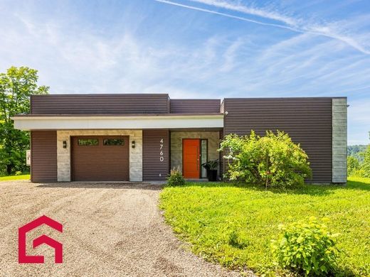 Landhuis in Saint-Boniface, Mauricie