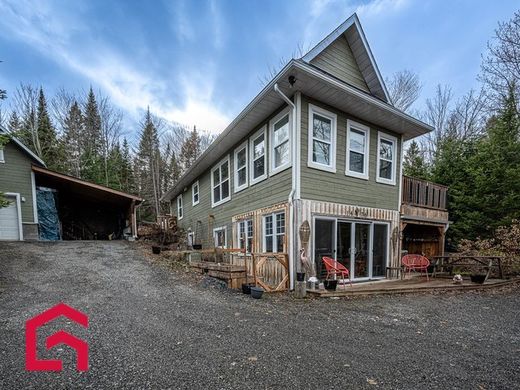 Landsitz in Val-David, Laurentides