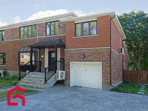 منزل ريفي ﻓﻲ Montréal, City of Montréal