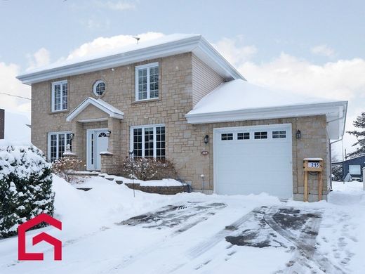 Country House in Saint-Zotique, Montérégie