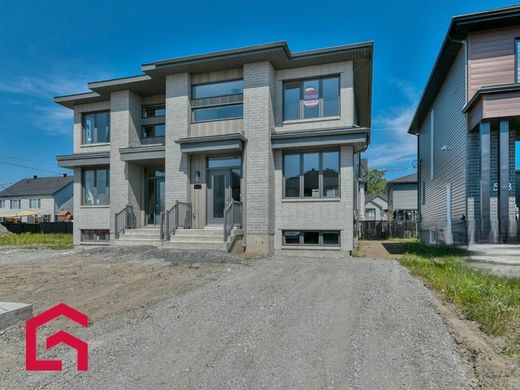 Gospodarstwo w Saint-Eustache, Laurentides